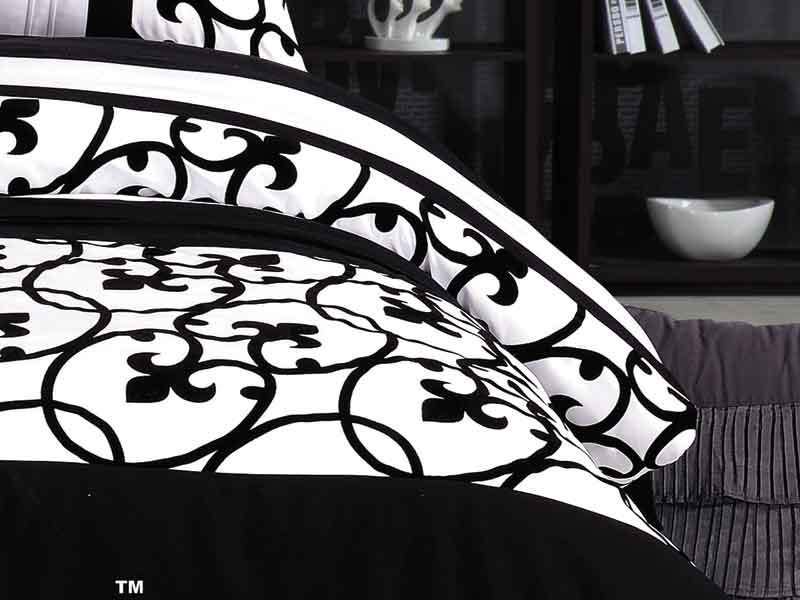 King Size White and Black Flocking Quilt Cover Set(3PCS) - Sale Now